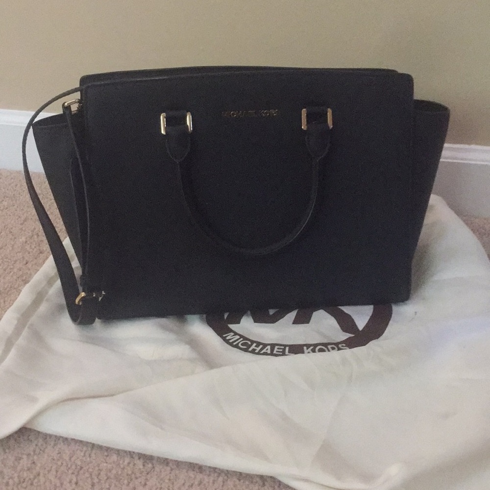 Large Selma Michael Kors Purse